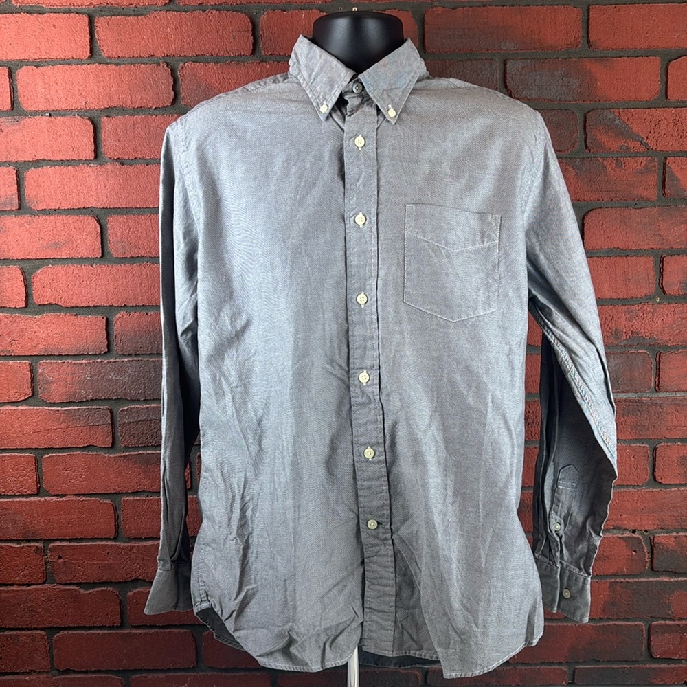 Tommy Hilfiger Men's Medium Grey Button Down Shirt – Classic, Casual